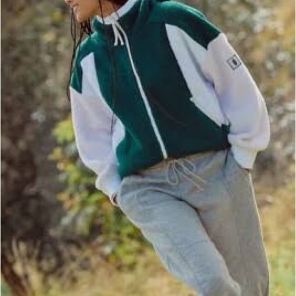 New Free People Hit The Slopes Hoodie jacket size M - Picture 4 of 12